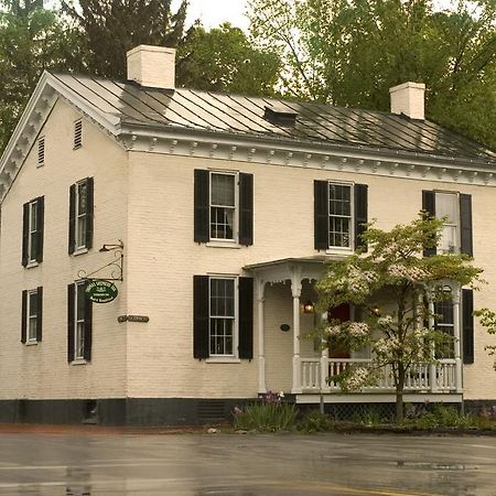 Thomas Shepherd Inn Shepherdstown Exteriör bild