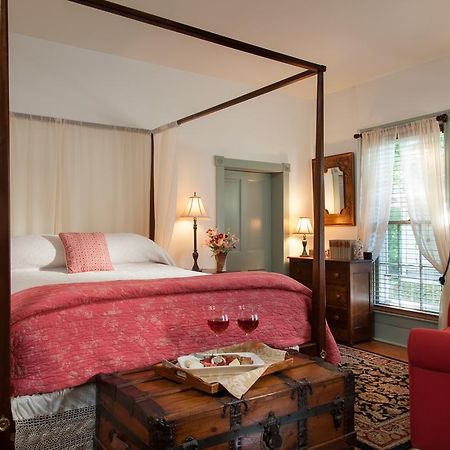 Thomas Shepherd Inn Shepherdstown Exteriör bild